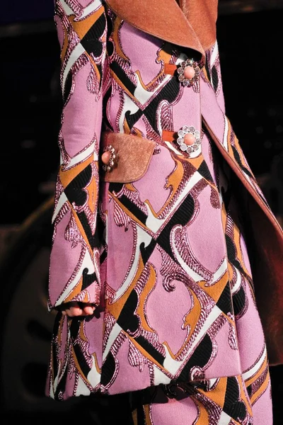 Look 51